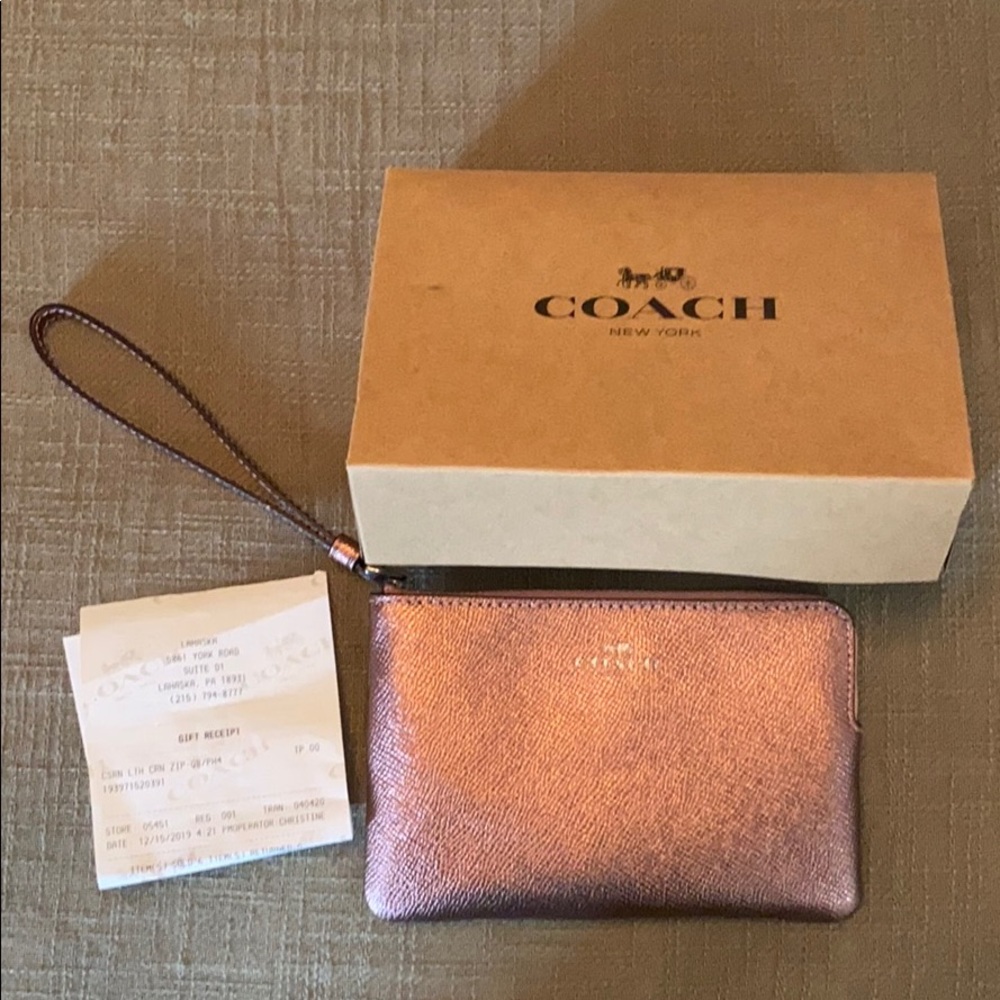 NWT Coach Pink Metallic Wristlet